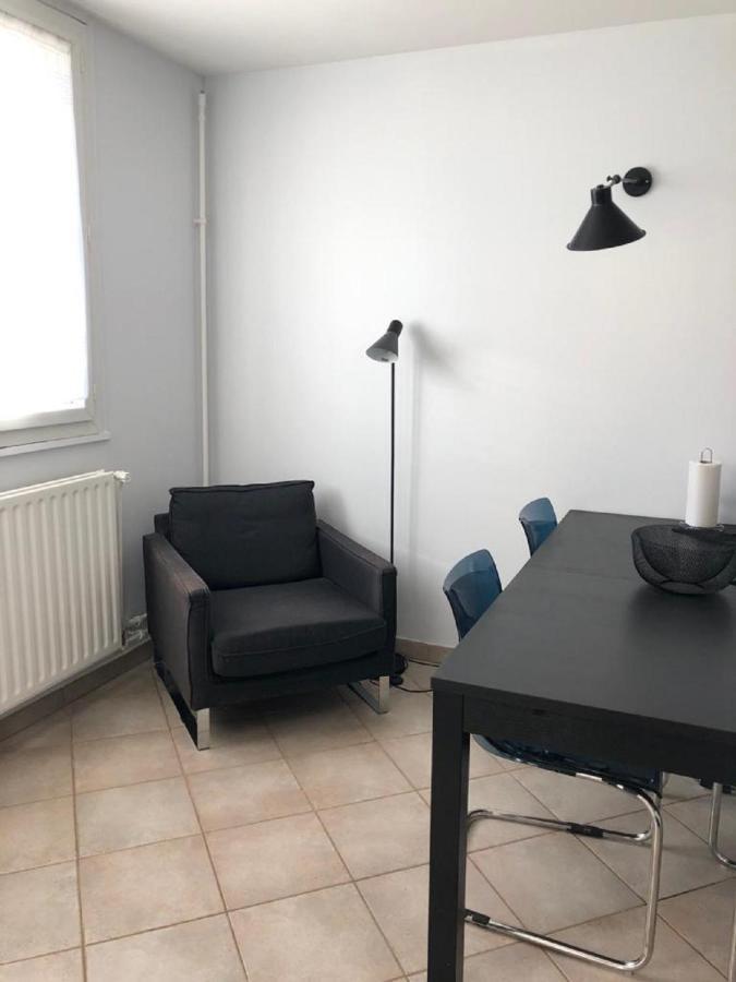 Chambre Paisible Tout Confort Bed & Breakfast Courcouronnes Luaran gambar